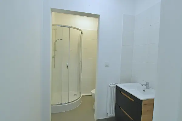 Wrocław, Psie Pole, Swojczyce, Vespucciego, Lokal na osiedlu Olimpia Port, przy bulwarze