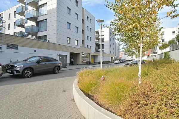 Wrocław, Psie Pole, Swojczyce, Vespucciego, Lokal na osiedlu Olimpia Port, przy bulwarze